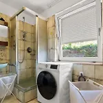 Flatista Homes - מייסך