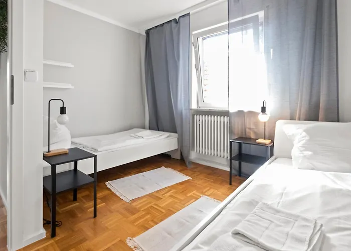 Flatista Homes - *